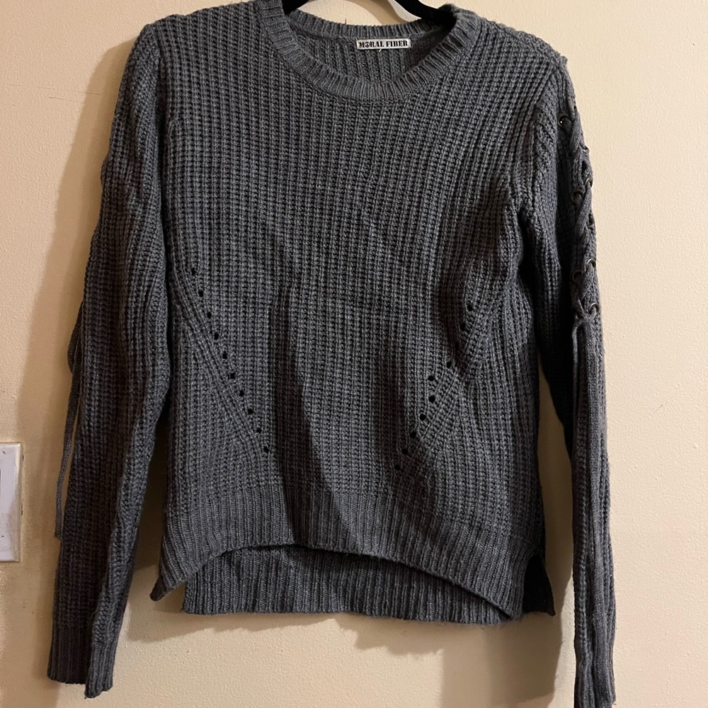 Lace up sleeves sweater